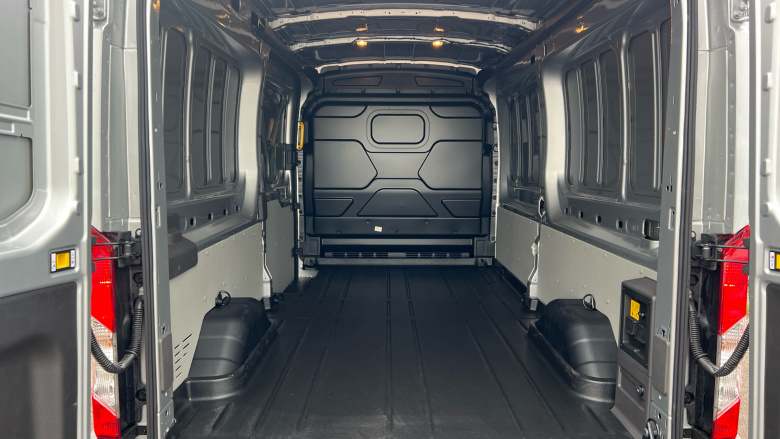 Ford Transit E-350 L3 Rwd 135kW 68kWh H2 Trend Van Auto